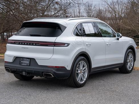 Certified 2024 Porsche Cayenne image 7