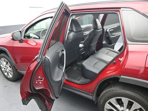 Used 2024 Toyota RAV4 Limited FWD image 17