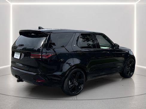 Certified 2025 Land Rover Discovery Dynamic SE AWD/4WD image 5