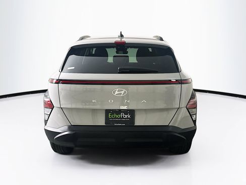 Used 2025 Hyundai Kona SEL image 7
