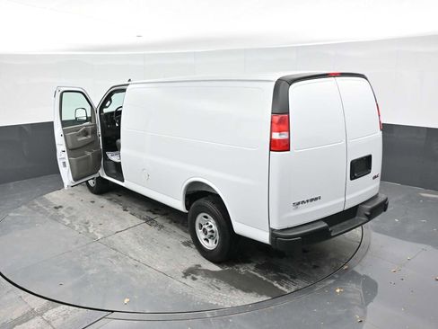 New 2025 GMC Savana 2500 w/ Driver Convenience Package image 35