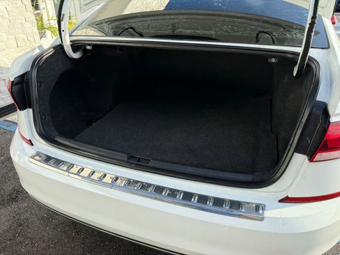 Used 2022 Volkswagen Passat 2.0T SE image 17