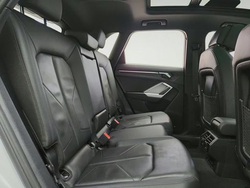 Used 2022 Audi Q3 2.0T Premium Plus w/ Premium Plus Package AWD/4WD image 31