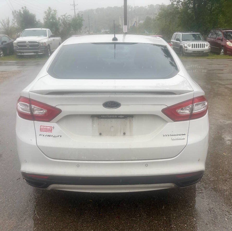 Used 2013 Ford Fusion Titanium FWD image 5