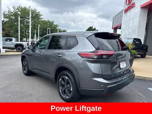 Used 2024 Nissan Rogue SV FWD image 5