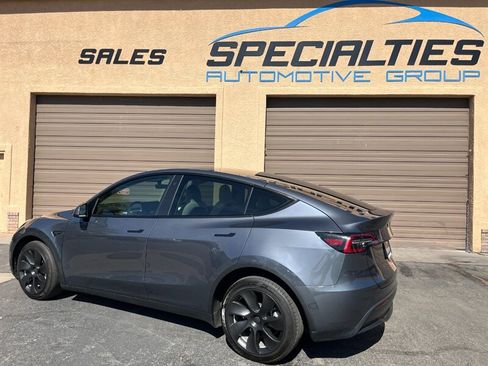 Used 2023 Tesla Model Y Long Range AWD/4WD image 31