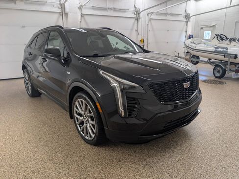 Used 2019 Cadillac XT4 Sport w/ LPO, Midnight Sport Package AWD/4WD image 5