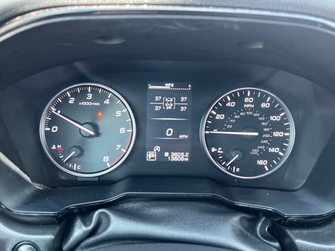 Certified 2025 Subaru Outback Premium w/ Popular Package #1A AWD/4WD image 10