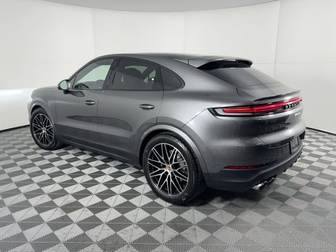 Used 2026 Porsche Cayenne Coupe image 3
