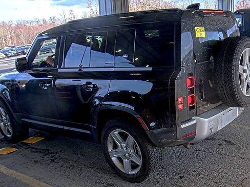 Used 2020 Land Rover Defender 110 HSE image 4