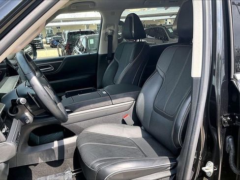 Certified 2025 INFINITI QX80 Sensory image 27