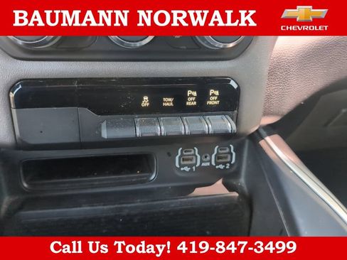 Used 2020 RAM 1500 Big Horn AWD/4WD image 18