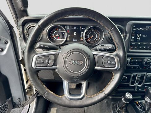 Used 2022 Jeep Wrangler Unlimited Sahara image 23