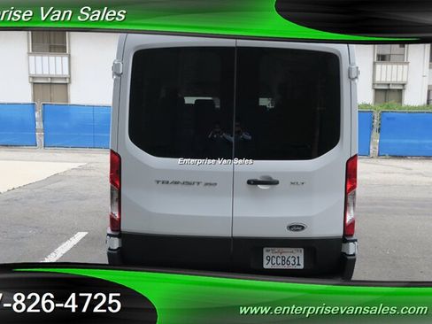 Used 2022 Ford Transit 350 XLT RWD image 6