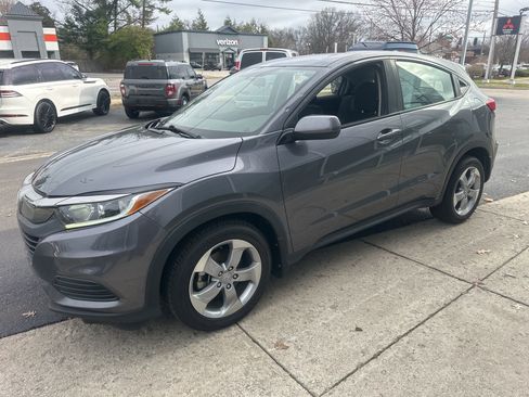 Used 2020 Honda HR-V LX image 6