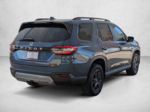 Certified 2026 Honda Pilot TrailSport image 5