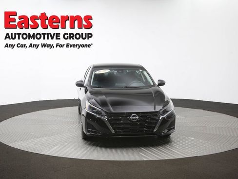 Used 2025 Nissan Altima 2.5 SV FWD image 51