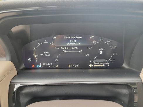 Certified 2023 Lincoln Nautilus Reserve image 30