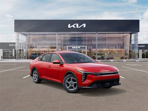 New 2025 Kia K4 LXS image 8