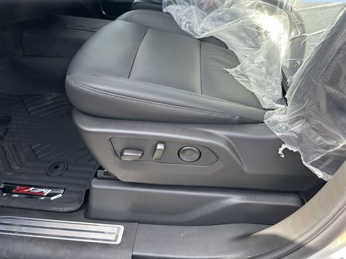 New 2026 Chevrolet Silverado 1500 LT image 11