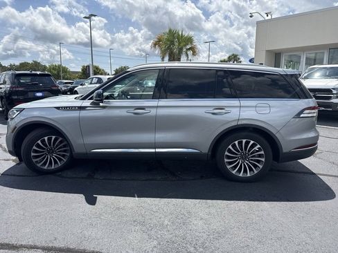 Used 2023 Lincoln Aviator 2WD w/ Premium Package image 6