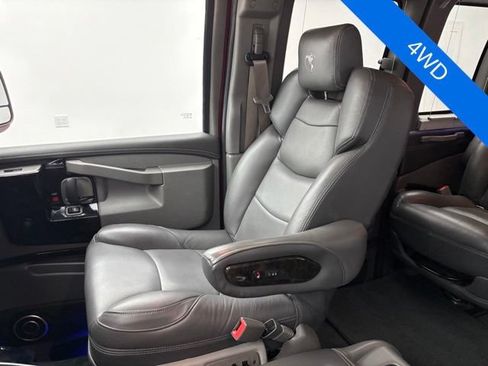 Used 2020 Chevrolet Express 2500 Extended w/ Enhanced Convenience Package RWD image 37