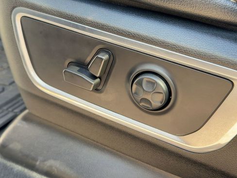 Used 2021 RAM 1500 Laramie RWD image 12