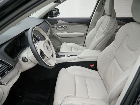 Certified 2022 Volvo XC90 T6 Inscription w/ Advanced Package image 19