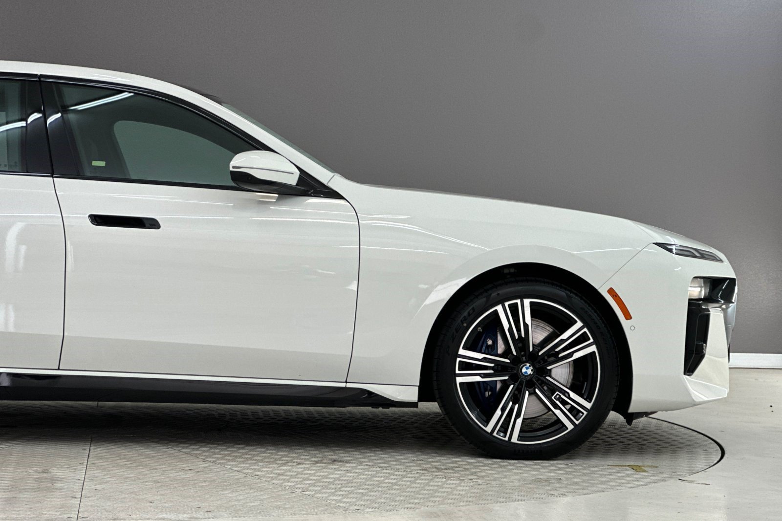 Used 2023 BMW 740i RWD image 35