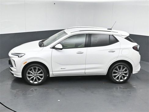Used 2024 Buick Encore GX Avenir w/ Avenir Convenience Package image 44
