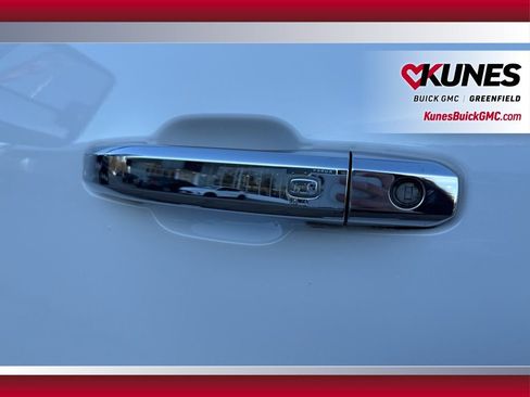 Used 2024 GMC Sierra 2500 Denali AWD/4WD image 19