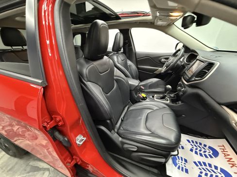 Used 2017 Jeep Cherokee High Altitude w/ Luxury Group image 21