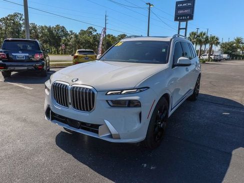 Used 2026 BMW X7 xDrive40i w/ Premium Package AWD/4WD image 3