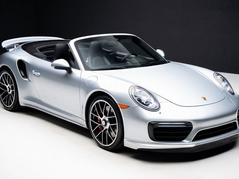 Used 2017 Porsche 911 Turbo image 44