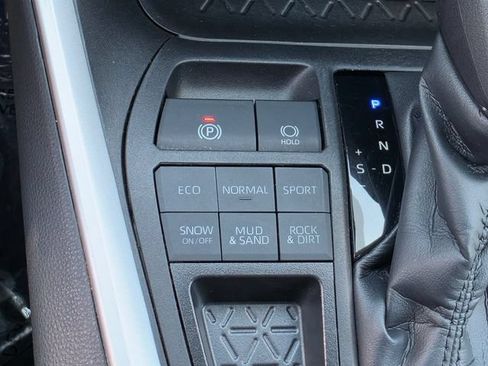 Used 2023 Toyota RAV4 XLE w/ Convenience Package AWD/4WD image 26
