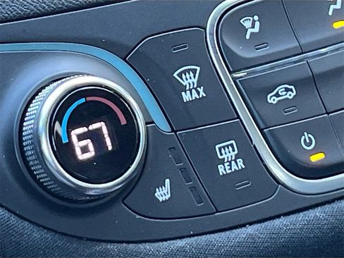 Used 2024 Chevrolet Malibu LT image 20