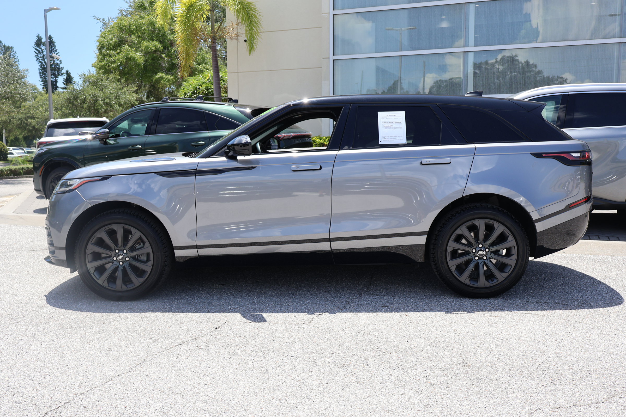 Used 2023 Land Rover Range Rover Velar R-Dynamic S AWD/4WD image 6