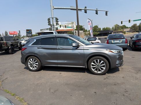Used 2020 INFINITI QX50 Luxe w/ Navigation Package AWD/4WD image 9