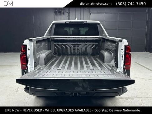 Used 2024 Chevrolet Silverado EV W/T AWD/4WD image 43