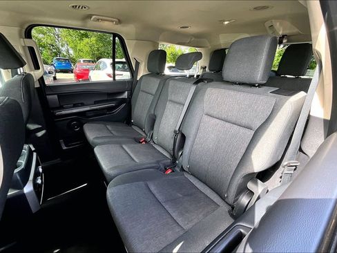 Used 2024 Ford Expedition XLT AWD/4WD image 33