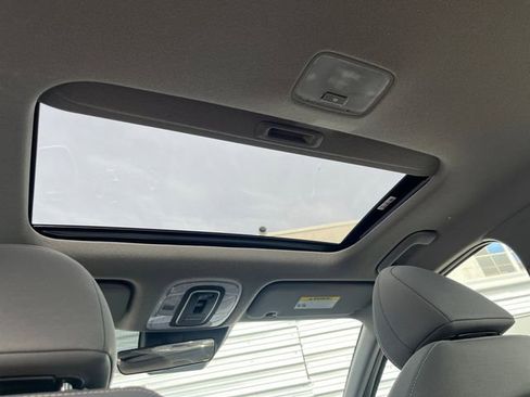 New 2026 Hyundai Elantra SEL Sport Premium FWD image 16