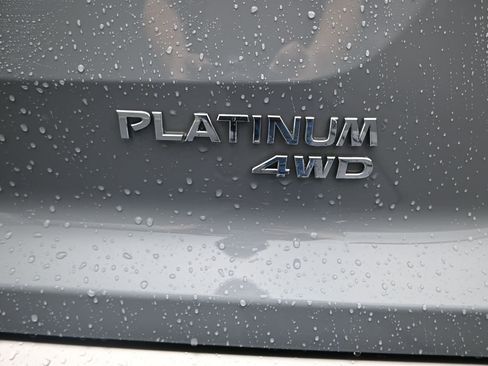 Used 2024 Nissan Pathfinder Platinum w/ Cargo Package image 10