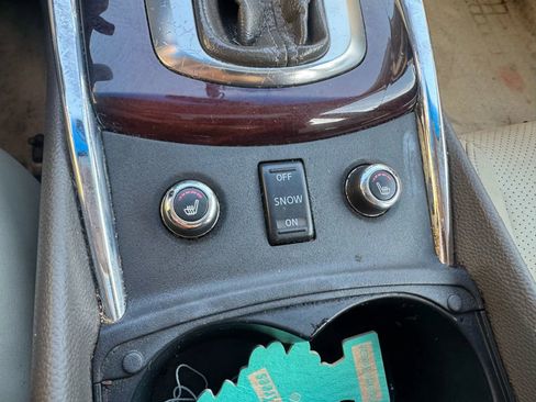 Used 2012 INFINITI G37 x Sedan w/ Premium Pkg image 28