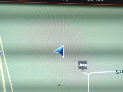 Used 2019 Jeep Cherokee Limited image 23