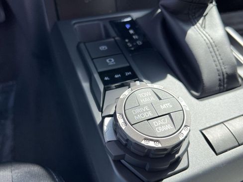 New 2025 Toyota Tacoma TRD Off-Road image 24