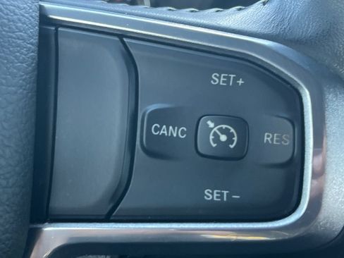 Used 2023 RAM 1500 Laramie AWD/4WD image 11