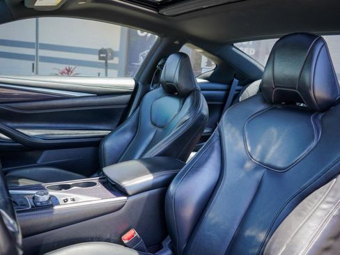 Used 2018 INFINITI Q60 Red Sport 400 w/ Sensory Package 3.0T Sport image 15