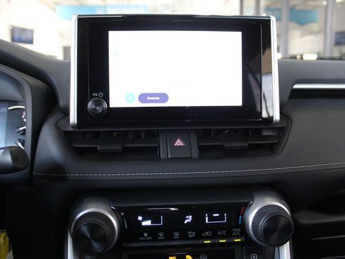 Used 2024 Toyota RAV4 LE FWD image 10