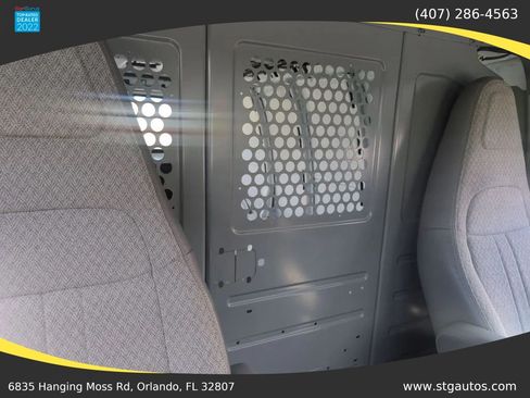 Used 2017 GMC Savana 2500 RWD image 22