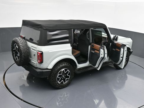 Used 2022 Ford Bronco Outer Banks image 42